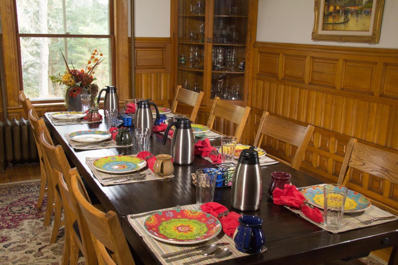 Pinehurst Inn Bed & Breakfast Bayfield Extérieur photo